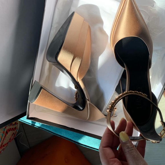 Versace Satin Crystal Embellishments D'Orsay Pumps w/ Tags IT41/US11 - Picture 2 of 4